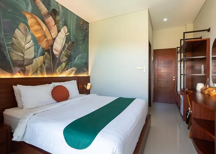 Cove Ransha Hotel