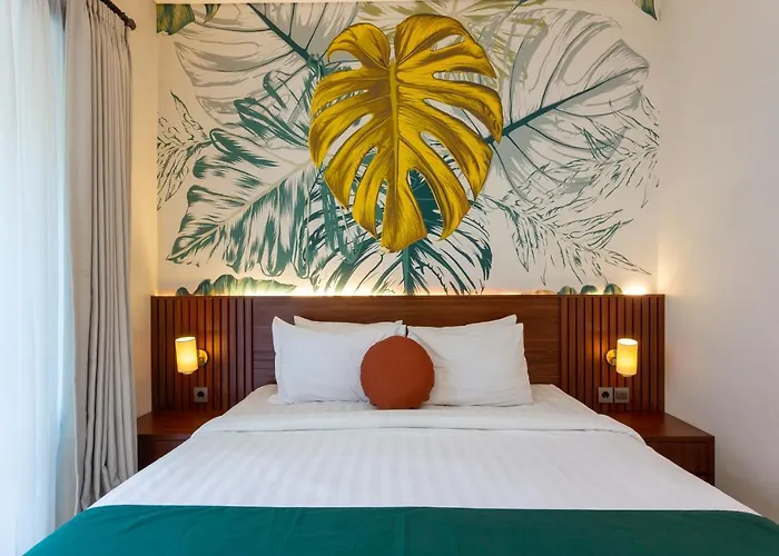 Cove Ransha Hotel